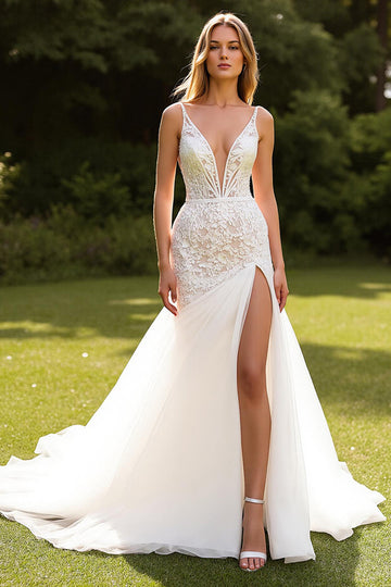 Court Train Tulle Mermaid V-Neck Ivory Wedding Dress